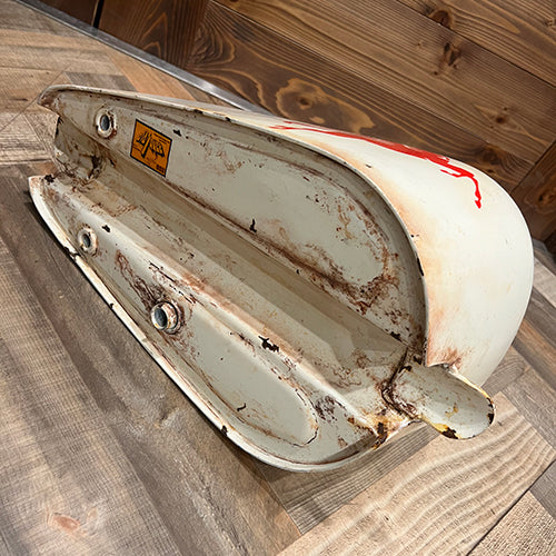 OLD SAUCE AGED GAS TANK [PEGASUS]
