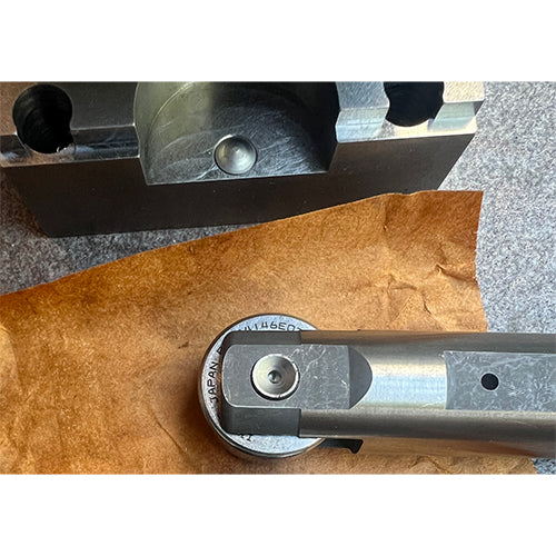 Tappet roller fix tool