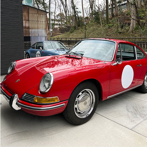 Magnetic race circle for Porsche 911