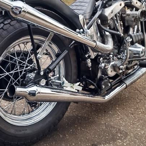 Mid control/master cylinder bracket for 4-speed TM